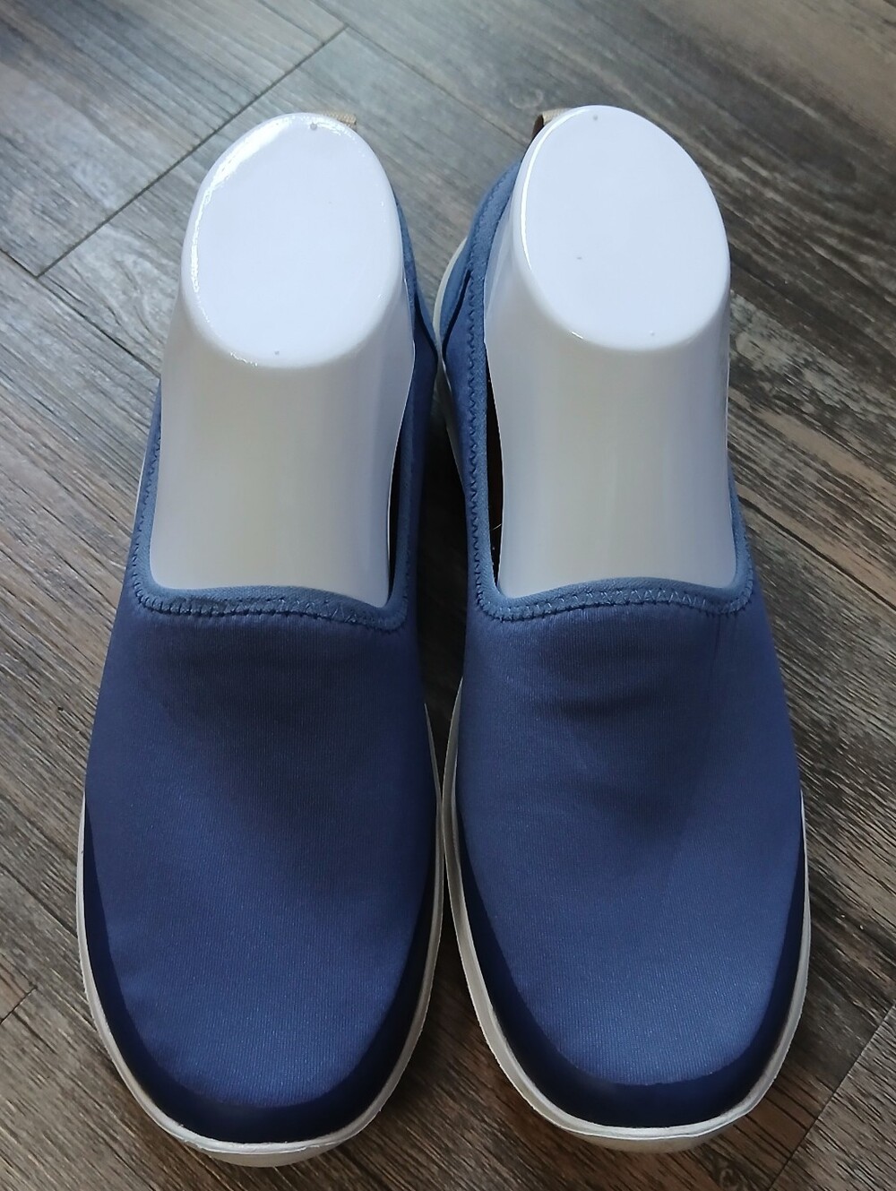 CROCS‎ Slip-On Sneakers in Navy Blue and White